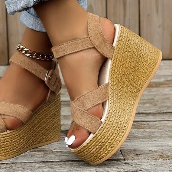 Last 1 COST 🛑Tan Beige Platform High Heel Shoes Buckle Wedge - Picture 3 of 6